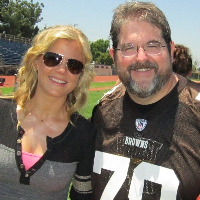 Biggest Loser12 KoalaJoe, Married most beautiful woman in the world,Jesus follower, Daddy, Cleveland Born, Browns loving, Dreamer & loving every minute!