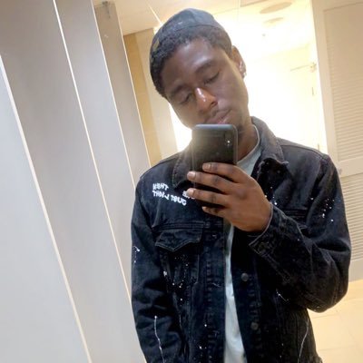 finessin_E's profile picture. Hungry