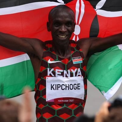 KirakaDM's profile picture. I create characters and worlds in my head, then destroy them. Currently creating and destroying the world in 'Son of No Man'
I also write about CF Barcelona.