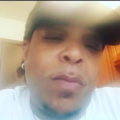 entrepreneur chef business owner that's all just have fun fuck
the drama oh and smoke a lot of weed and have a few drinks s