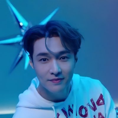 ꪔ̤̮ // #张艺兴 | saw @layzhang #⠀⠀⠀!!read carrd byf | status: semi ia | exo solo stan ⠀⠀⠀⠀⠀