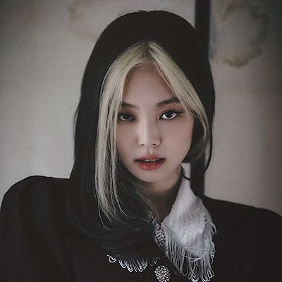 ₍ 𝐑𝐨𝐥𝐞𝐩𝐥𝐚𝐲𝐞𝐫 ₎┊  #⃞JENNIE : She’s born in 1996. A cuties human gucci with fierce look; In charge of being BLACKPINK main rapper.