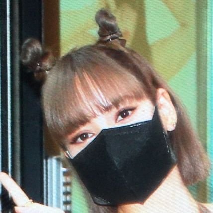 HAPPY LALISA MONTH🤞💃🌻
