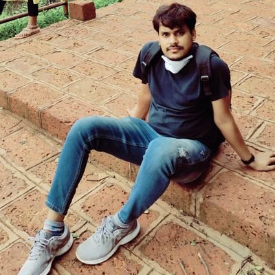 log pyar se meko motu bulate h...tht's way i hate them😂😂
मुर्शीद,मगरुर कहती है तो कहती रहे दुनियां 😏🔥🔥
#ज़िद्दी हूं मुड़ कर किसी शख्स को फिर देखा नही मैने