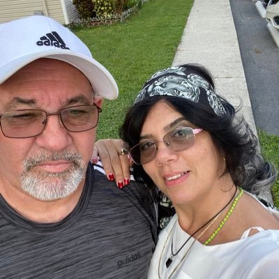 Lizhealingtouch's profile picture. Profesional de la salud: Masaje Drenaje Linfático. Notaria. Educadora. Ebay shop. Coordinadora de Clinica de Accidente. Mi propósito : Mucha Salud🙏📱