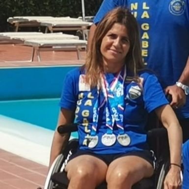 🏊‍♀ Paraswimmer
🤽‍♀️ Parawaterpolo player
🤺♿Wheelchair fencer
 with Multiple Sclerosis
The first one in Italy 🇮🇹