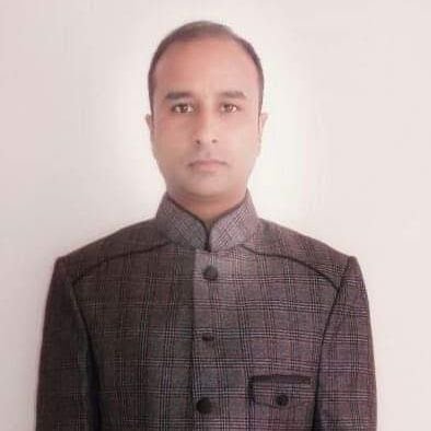 https://t.co/QoHbgNr9Xn Degree from NIT Srinagar, Post Graduate Diploma in Business Entrepreneurship,
Industries and Commerce Department
#J&K Trade Promotion Org.