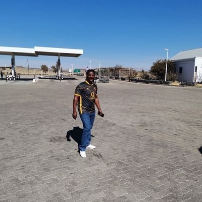 m_mpetsana's profile picture. Friendly bt rude somtimes