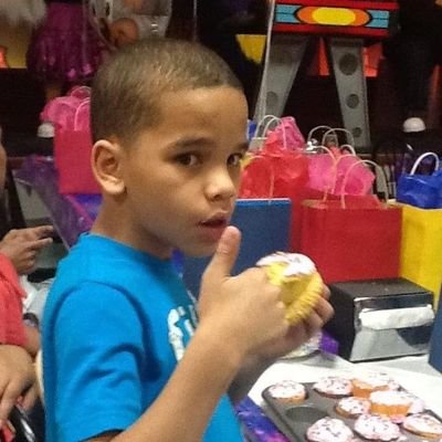 jordyshortie's profile picture. live every moment as if it is your last