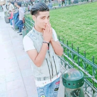 xYlTZZyUQGtTjsp's profile picture. ‏ڬل ليلةه برآههن آلليل ع نسيآنڬ, ؤآخسر آلرآههآن🖤.