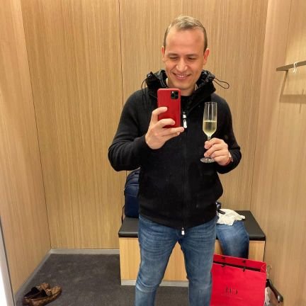 tommorry12's profile picture. I pray for more days ahead
♌