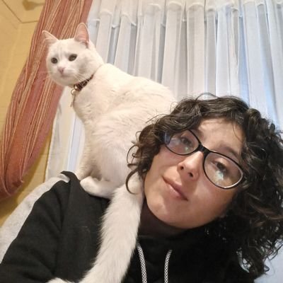 zalmixx's profile picture. Nortina de alma, cantante de ducha, abogada sin pinta, admiradora de la presencia gatuna... intentando siempre sobrevivir a una nueva amenaza