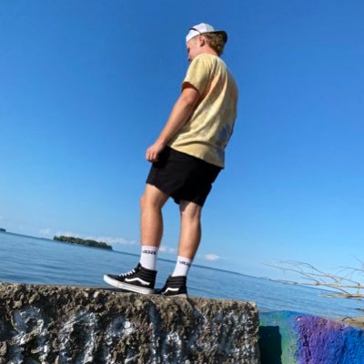 brandon_hall456's profile picture. When I was 22 years old I got involved with the Russian mafia