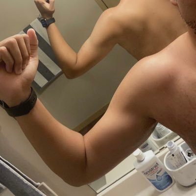 #Sex #Porn #Men #Wisconsin #Voyeurism #PublicSex Add Me/agregame Snapchat: Maluko_86