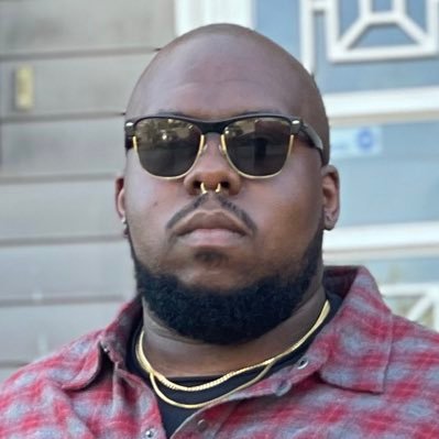 Writer 📝 Videographer 🎥 Photographer 📸 DJ 💿 but outside of all of that, I’m just a good person to know 🌊