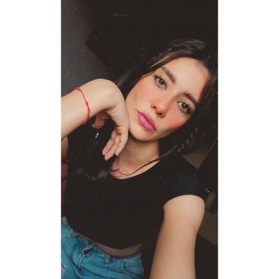 vanniarv15's profile picture. Practicante de Yoga y otros pasatiempos que alimentan el alma y el corazón❣❢ Mx ❤
Be a good person ✌