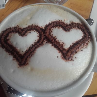 Omawolf8's profile picture. 