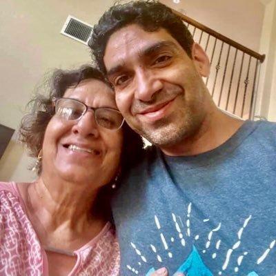 RachnaDar's profile picture. full of life!