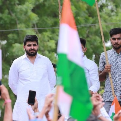 SinghDorda's profile picture. वीर भोग्य वसुंधरा ⚔️⚔️🚩
महाराणा प्रताप 🐎🐎🚩🚩
🐎⚔️पाबूजी राठौड़ ⚔️🐎🚩🚩