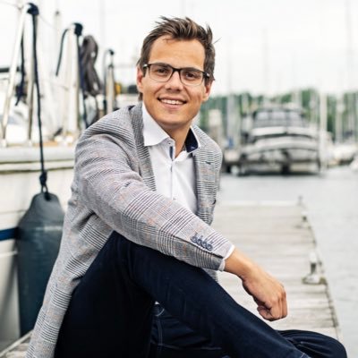 Bestuurskundige | Statenlid Provincie Zeeland (SGP)| Voorzitter StatenlidNu | Eigenaar Van de Velde Advies & Consultancy | Openbare orde/Veiligheid | Democratie