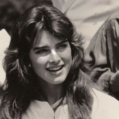 Maramale19's profile picture. .