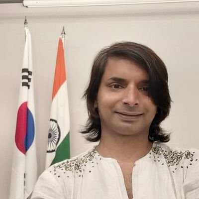 Professional Kathak exponent and All India B-High Grade Artist.Ex Cultural Ambeseedar in SVCC Embessy Of India SEOUL, SOUTH KOREA