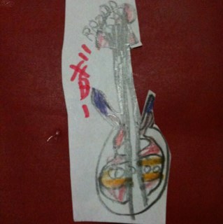 n_o2's profile picture. HR/HM&ギターとベースを愛する、酒、タバコ、ギャンブル、女遊びを一切やらない極めてロッカーとしては不健全なお父さんです。バスケは川崎ブレイブサンダースを応援してます！アイコンは長男が小さい頃にプレゼントしてくれたギターの絵です。