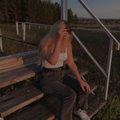 & #взаимная &🍃 химичка сказала, что я хоть и тупая, но зато красивая