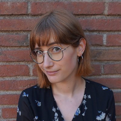 Escriptora de gènere i editora a @minotaurolibros | I·lustradora ocasional | Nerd de manual | Bi Vampire Queen 💜 She/her