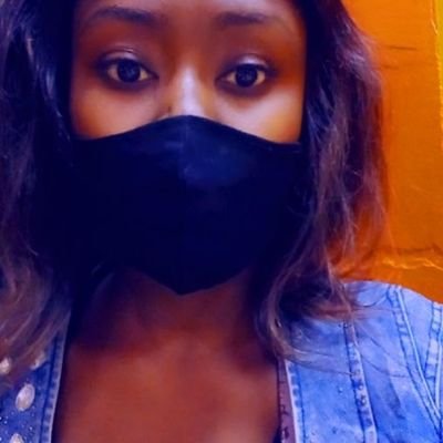 AliceKalombo1's profile picture. Loving,😍
