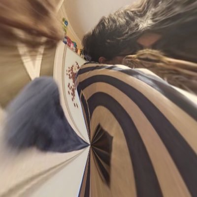 claret_mt_'s profile picture. || The trick is not minding when it hurts || 22 ||        ||neutral evil || drawing || 4276460024798782 ||