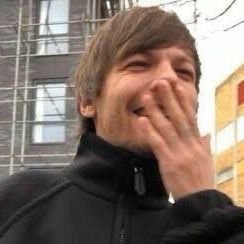 onlyxangvls's profile picture. #LOUIS: love is only for the brave