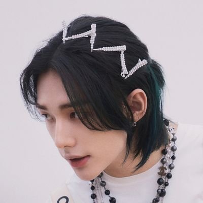 -‘ 🥟 ’- loving hyunjin 24 / ∞ and crazy 'bout ⇙ 〘 #세훈:#리사:#徐明浩:#정우:#董思成:#재민 〙