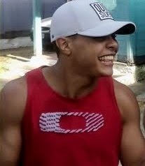 Bom mesmo é ir a luta com determinação, 
abraçar a vida com paixão,
perder com classe e vencer com ousadia,
pois o triunfo pertence a quem se atreve...