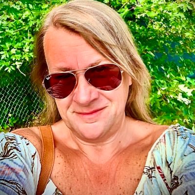 Senior Advisor to the DG, CRDM, Real Property Services, PSPC. Proud mom and grandma. Family above all else. Opinions expressed are my own.