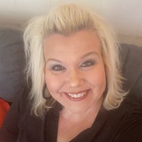 Leslie Creed - @BougeeOnABudget Twitter Profile Photo