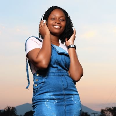 JoyceKulata's profile picture. Smile