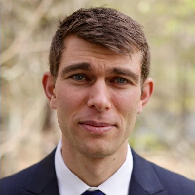PGY4 Neurosurgery Resident @BWHNeurosurgery @HarvardMed @BostonChildrens | @GeiselMed ‘22 | All-American @Middlebury '17 ⚽ | DC Native @GDSHoppers '13