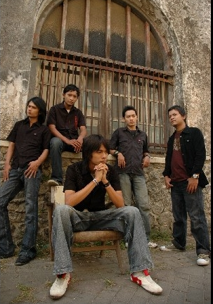 Official twitter buat yg ngefans @Romance_band. Kawan Romance Selalu dukung @Romance_band. Join now! :)