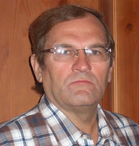 Я - Титов Борис Александрович.В последние 3 года активно пользуюсь Интернетом.Моя цель - освоение ресурсов сети, позволяющих вести бизнес.