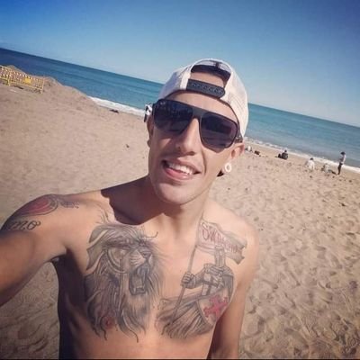 Operador de campos petroleros 👷💪🏽
❤️🤍corazón de león🦁
DON'T 👅STOP