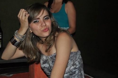 ' ela ée só uma menina ♪