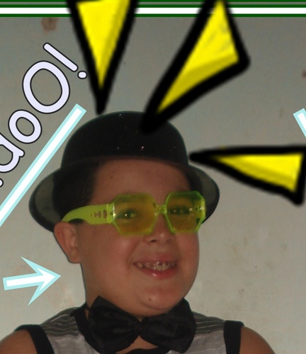 Sou Um Rapaz Alegre-Amorozo-Carinhoso-Extrovertido e Muito Mais!
Se Me Ama ´Tambem Te AMO!
Se Nao ´Se Mata!