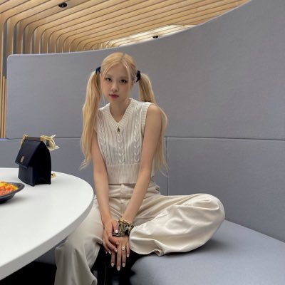 paeewaa's profile picture. 