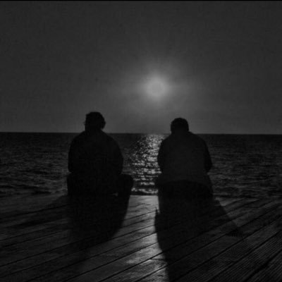 مكافح متمسك ملتزم محافظ ماكل هواء