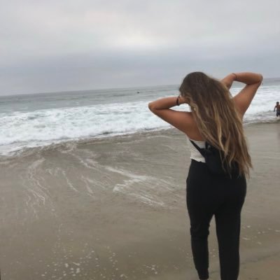 ayrimaricella's profile picture. 🌴