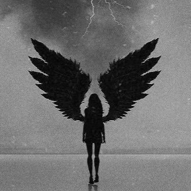 Its_Parizay's profile picture. bio underconstruction, check back later.