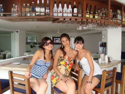 patimv1's profile picture. انا لا اهجُر بسهوله أنا ابحث معك عن اسباب البقاء حتى لايبقى منها واحد ثمّ أرحل.