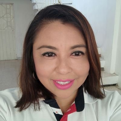 Soy Katy Cabrera, Contadora de Profesión, madre de familia y orgullosamente Tehuana.