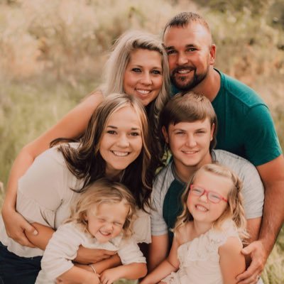 School Counselor #CliftonClydePride #224Eagles Kansas Counselors Association Secretary, Kansas School Counselor of the Year 2019